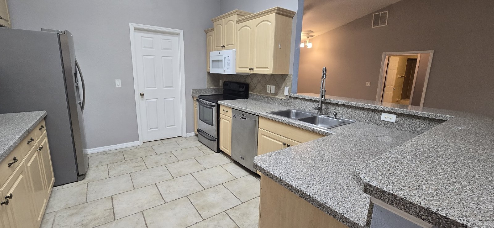 11 Hemlock Court Pass property image