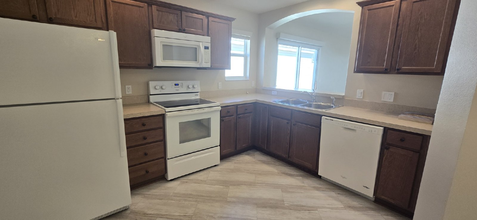 2577 Lindewood St property image