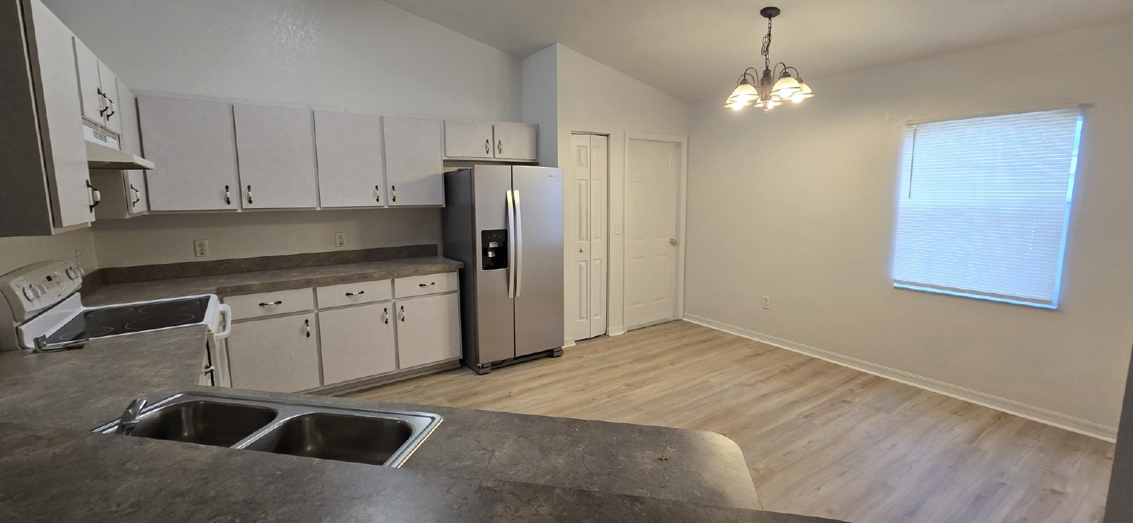 6875 SE 52nd Street property image
