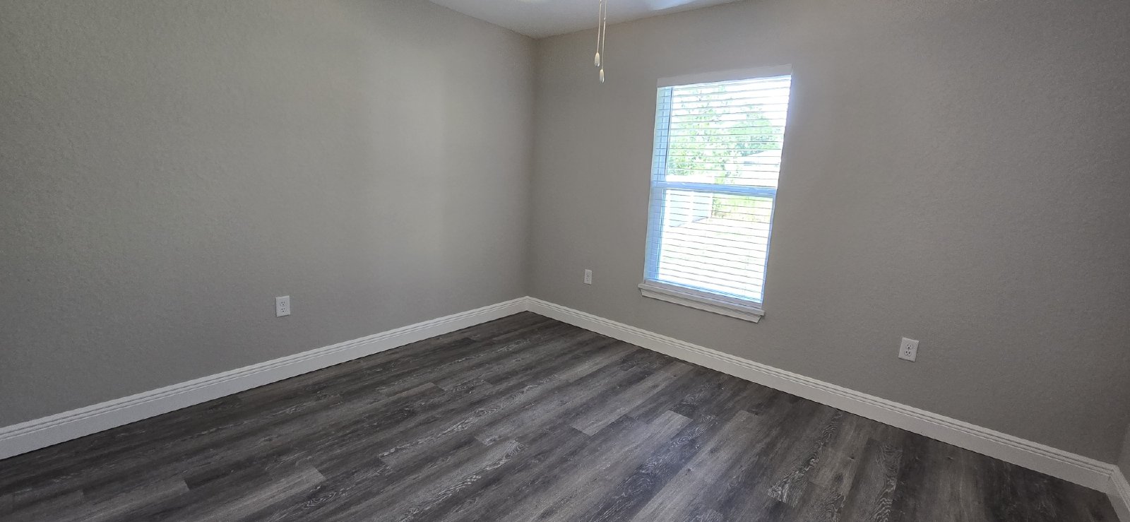 211 Oak Lane Circle property image