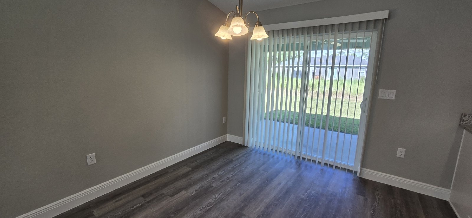 211 Oak Lane Circle property image