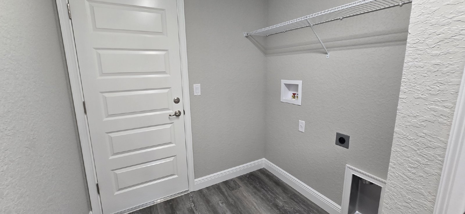 211 Oak Lane Circle property image