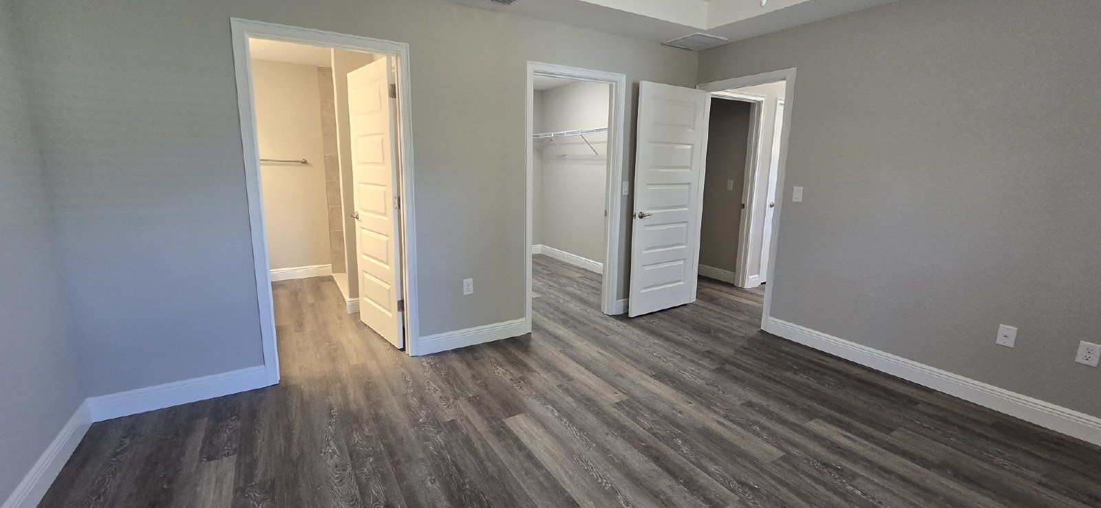 211 Oak Lane Circle property image