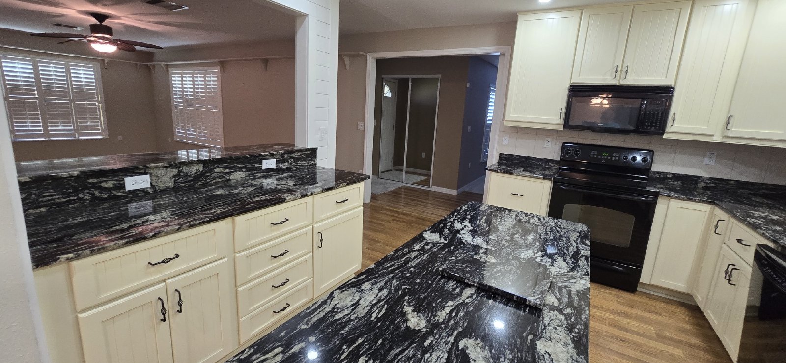 7355 SE 106th property image