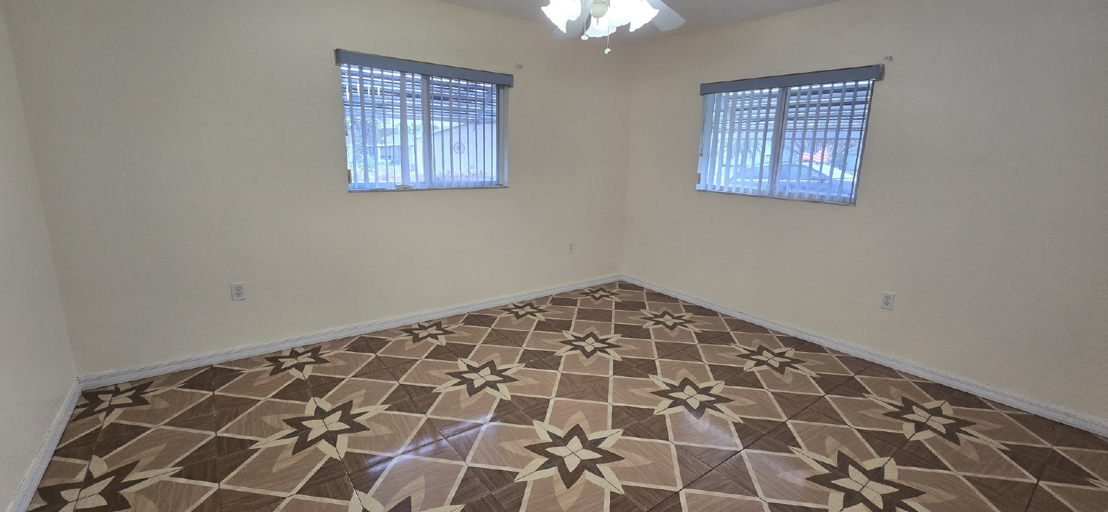 17594 SE 95th Cir property image